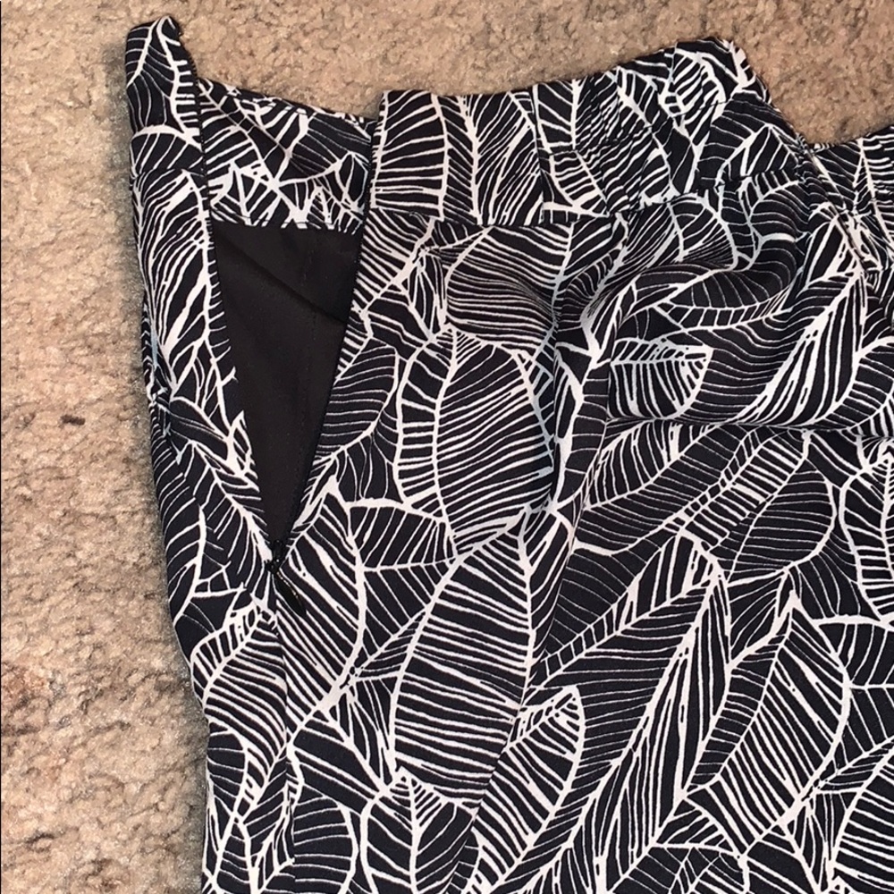 Loft Shorts - Picture 4 of 8